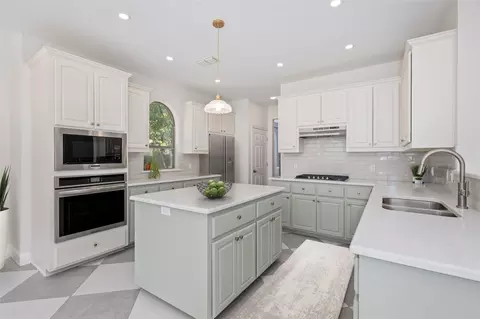 7312 Midcrest Ct, Mckinney, TX 75072