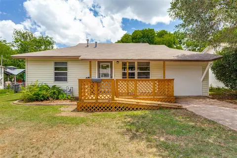 417 Marengo St, Cleburne, TX 76033