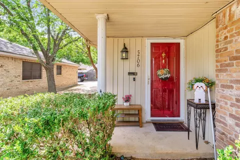 5706 Bramblewood Ct, Arlington, TX 76017