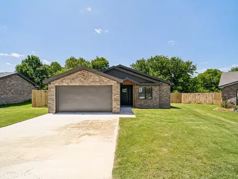 840 Buck Board Dr, De Leon, TX 76444
