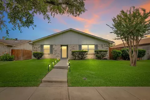 2025 Chatsworth Rd, Carrollton, TX 75007