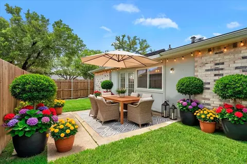 2025 Chatsworth Rd, Carrollton, TX 75007