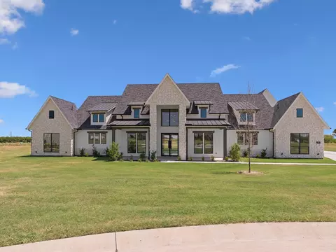 704 Cambridge Ct, Nevada, TX 75173