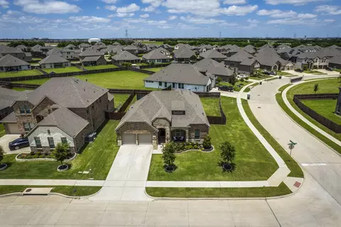 3660 Twin Pines Dr, Midlothian, TX 76065