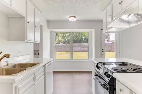 6208 Kary Lynn Dr S, Watauga, TX 76148