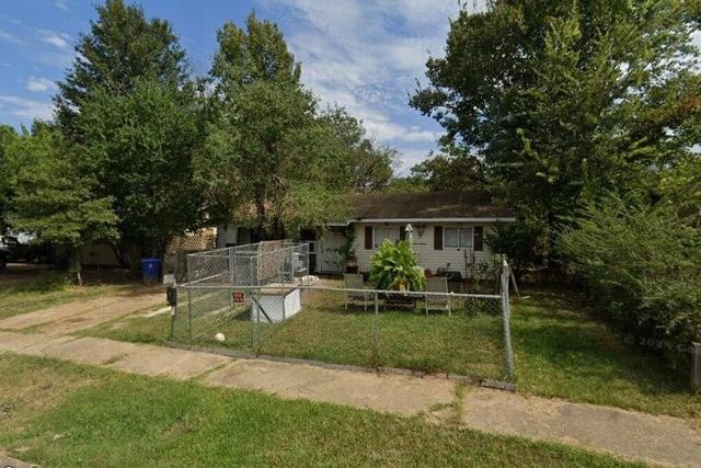 8411 David Dr, Shreveport, LA 71106