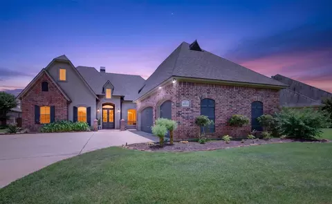 9573 Rochel Dr, Shreveport, LA 71115