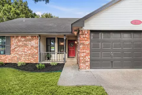 804 Virginia Blvd, Midlothian, TX 76065