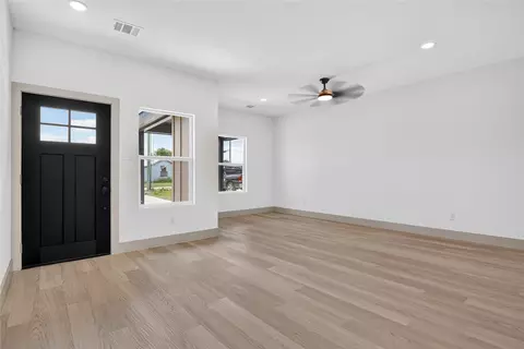 207 E South St, Itasca, TX 76055 photo 3