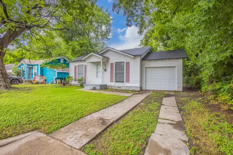 Exterior - 3617 Pine Ave, Waco, TX 76708 photo 2 of 4