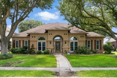 2810 Harborview Blvd, Rowlett, TX 75088