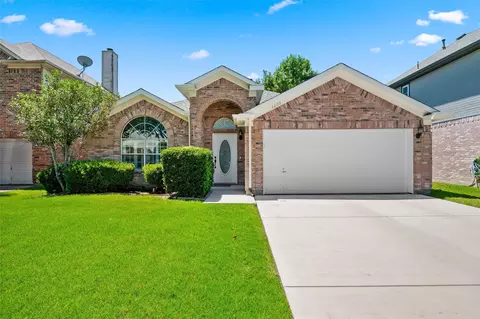 1209 Secretariat Dr, Grand Prairie, TX 75052