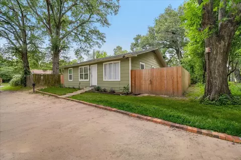 103 Lamar Aly, Sulphur Springs, TX 75482