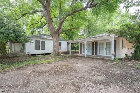 2817 Guthrie Rd, Garland, TX 75043