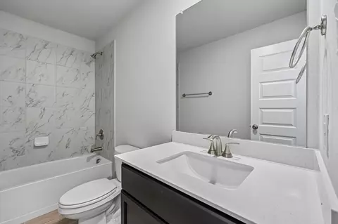 Bath - 7312 Sumac Dr, Argyle, TX 76226 photo 1 of 2