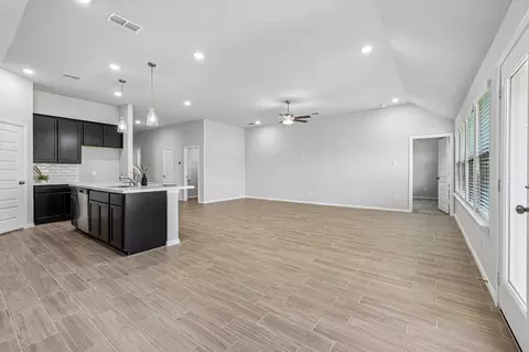 Living - 7312 Sumac Dr, Argyle, TX 76226 photo 4 of 4