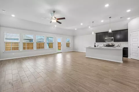 Living - 7312 Sumac Dr, Argyle, TX 76226 photo 2 of 4