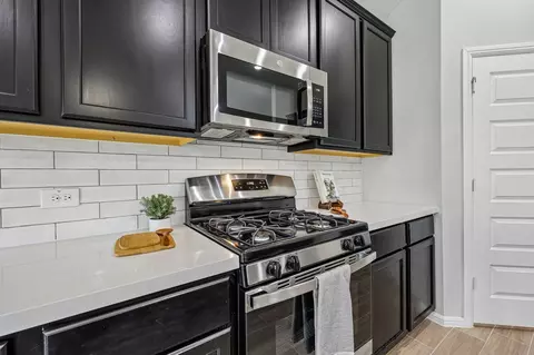 Kitchen - 7312 Sumac Dr, Argyle, TX 76226 photo 4 of 6