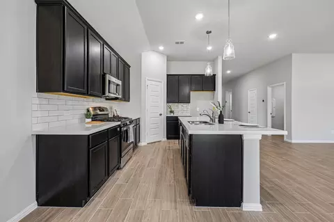 Kitchen - 7312 Sumac Dr, Argyle, TX 76226 photo 3 of 6