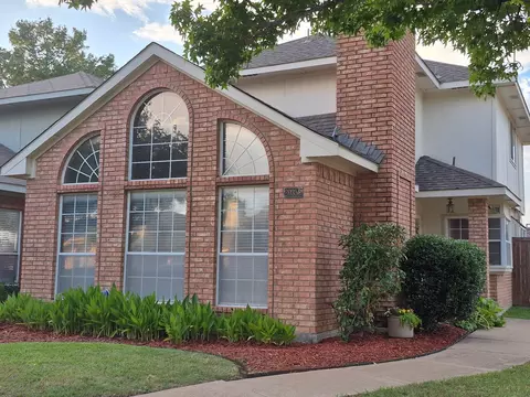 2035 Greenview Dr #B, Carrollton, TX 75010