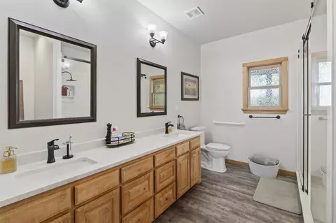 Bath - 2270 Mitchell Rd, Krum, TX 76249 photo 1 of 3