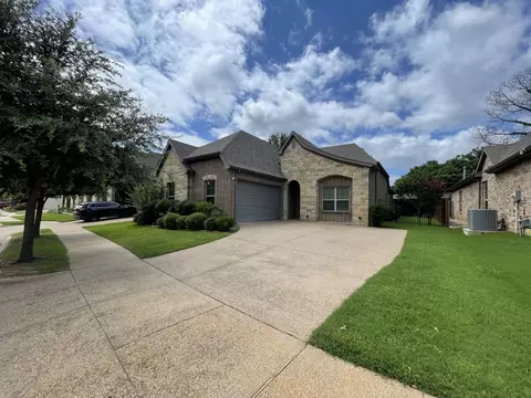 4500 Moores Lndg, Arlington, TX 76016