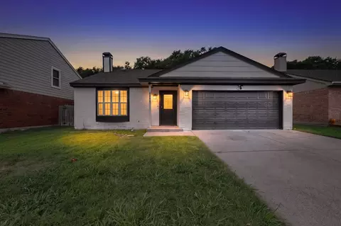 7729 Misty Ridge Dr N, Fort Worth, TX 76137
