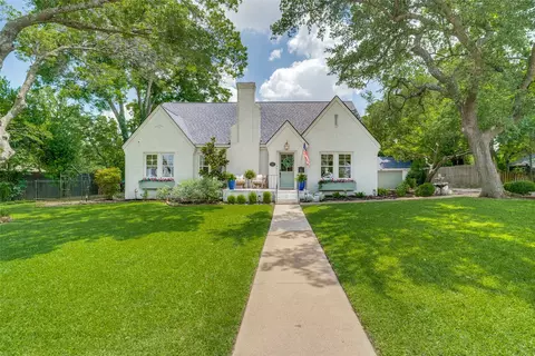 605 W Josephine St, Weatherford, TX 76086