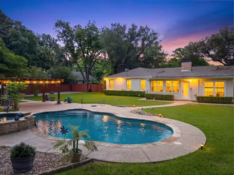 1107 Park Dr, Hillsboro, TX 76645