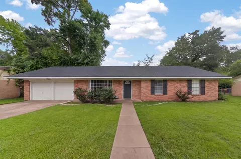 813 E Clinton Ave, Athens, TX 75751