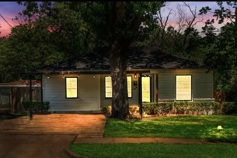 3807 Falls Dr, Dallas, TX 75211