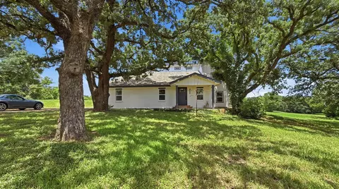 1225 Shannon Dr, Cleburne, TX 76031
