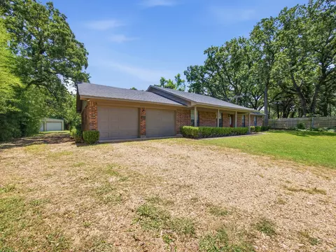 316 Shadywood Ln, Seagoville, TX 75159