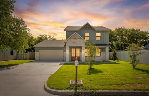 919 3rd Ave, Mineral Wells, TX 76067