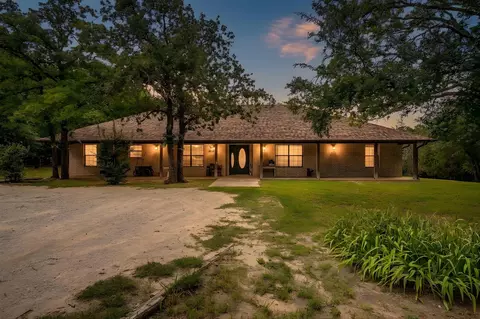 1110 Jones Rd, Weatherford, TX 76088