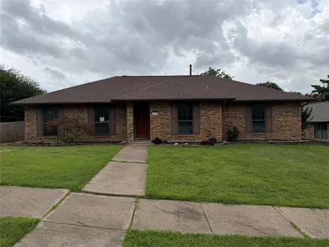 1716 Rosemeade Cir, Carrollton, TX 75007