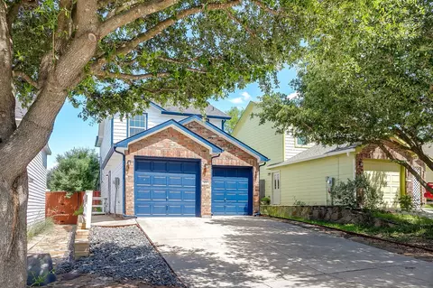 829 Village Point Ln, Fort Worth, TX 76108