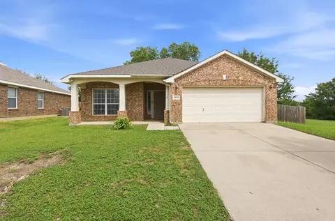 8900 Arcadia Park Dr, Fort Worth, TX 76244