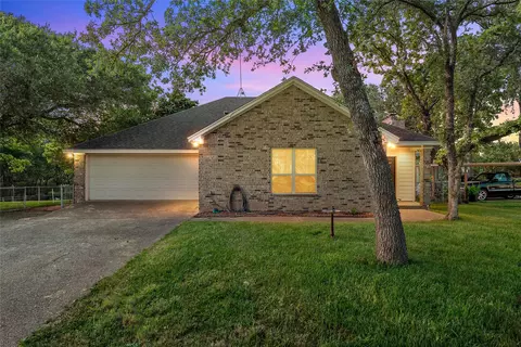 1849 Sommerfeld Dr, Waco, TX 76705