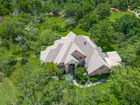 341 Onyx Dr, Oak Point, TX 75068