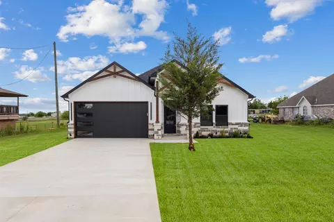 8644 Kelly Ln, Alvarado, TX 76009