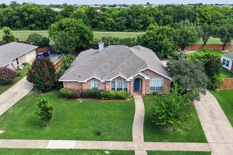 320 Elizabeth Trl, Murphy, TX 75094