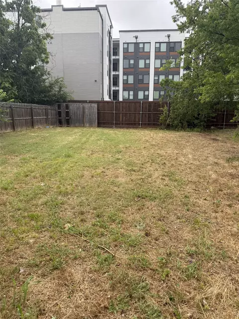 2902 Chicago St, Dallas, TX 75212
