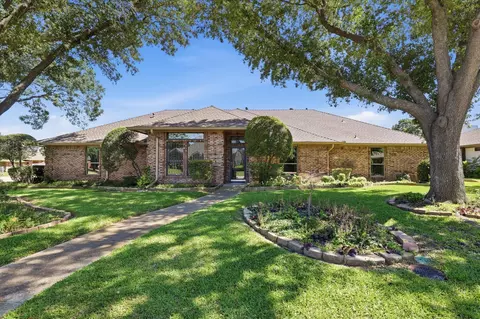 234 Turpin Dr, Highland Village, TX 75077