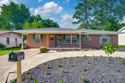 3165 E Houston St, Paris, TX 75460