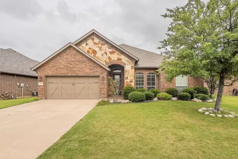 1223 Lantana Ln, Burleson, TX 76028
