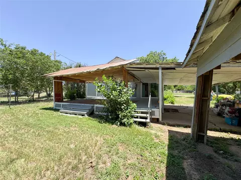 Exterior - 1402 Avenue A, Cisco, TX 76437 photo 5 of 7