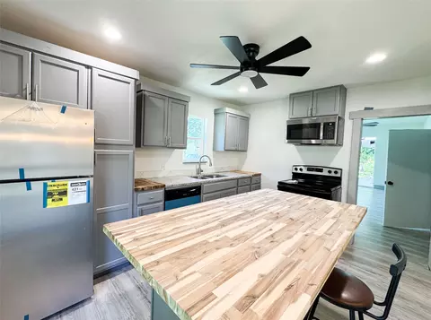 Kitchen - 1402 Avenue A, Cisco, TX 76437 photo 1 of 4