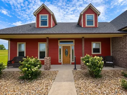 Exterior - 3028 Harrell Rd, Howe, TX 75459 photo 3 of 9