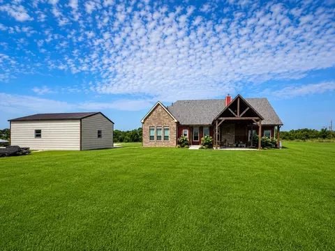Exterior - 3028 Harrell Rd, Howe, TX 75459 photo 6 of 9
